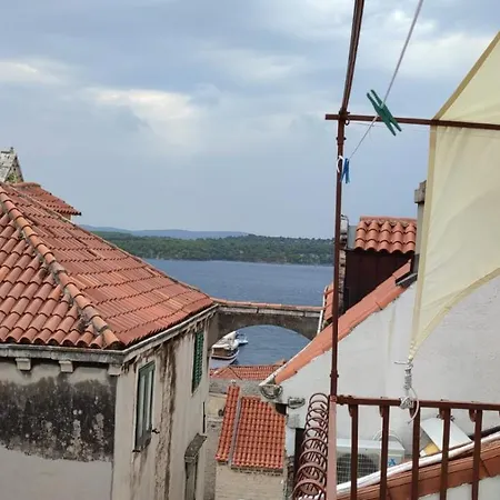 Apartman Visiani Apartment *